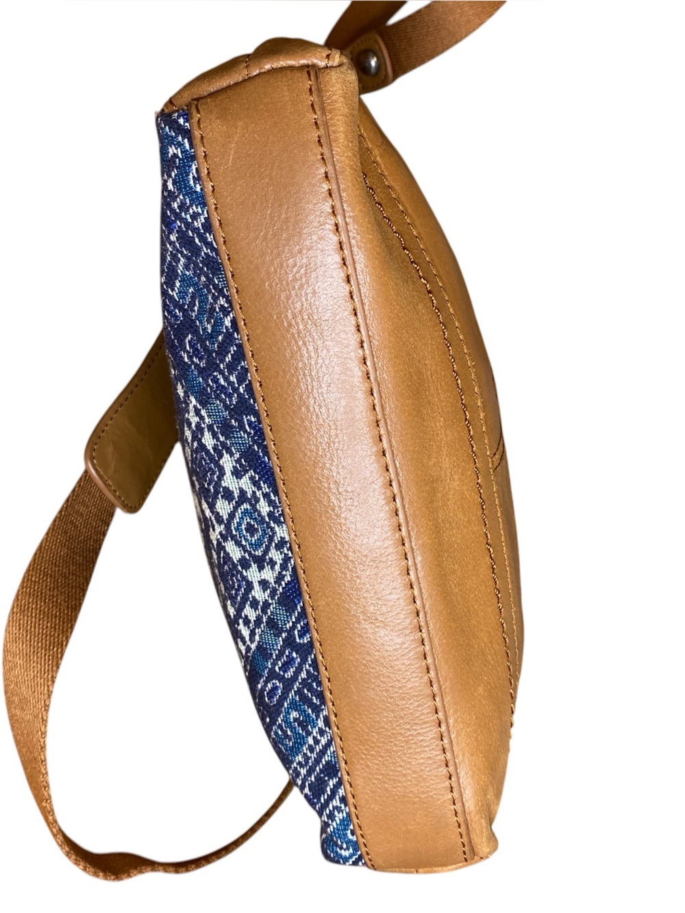 The Sak Pax Swing Pack Leather Boho crossbody hobo bag - Picture 9 of 16
